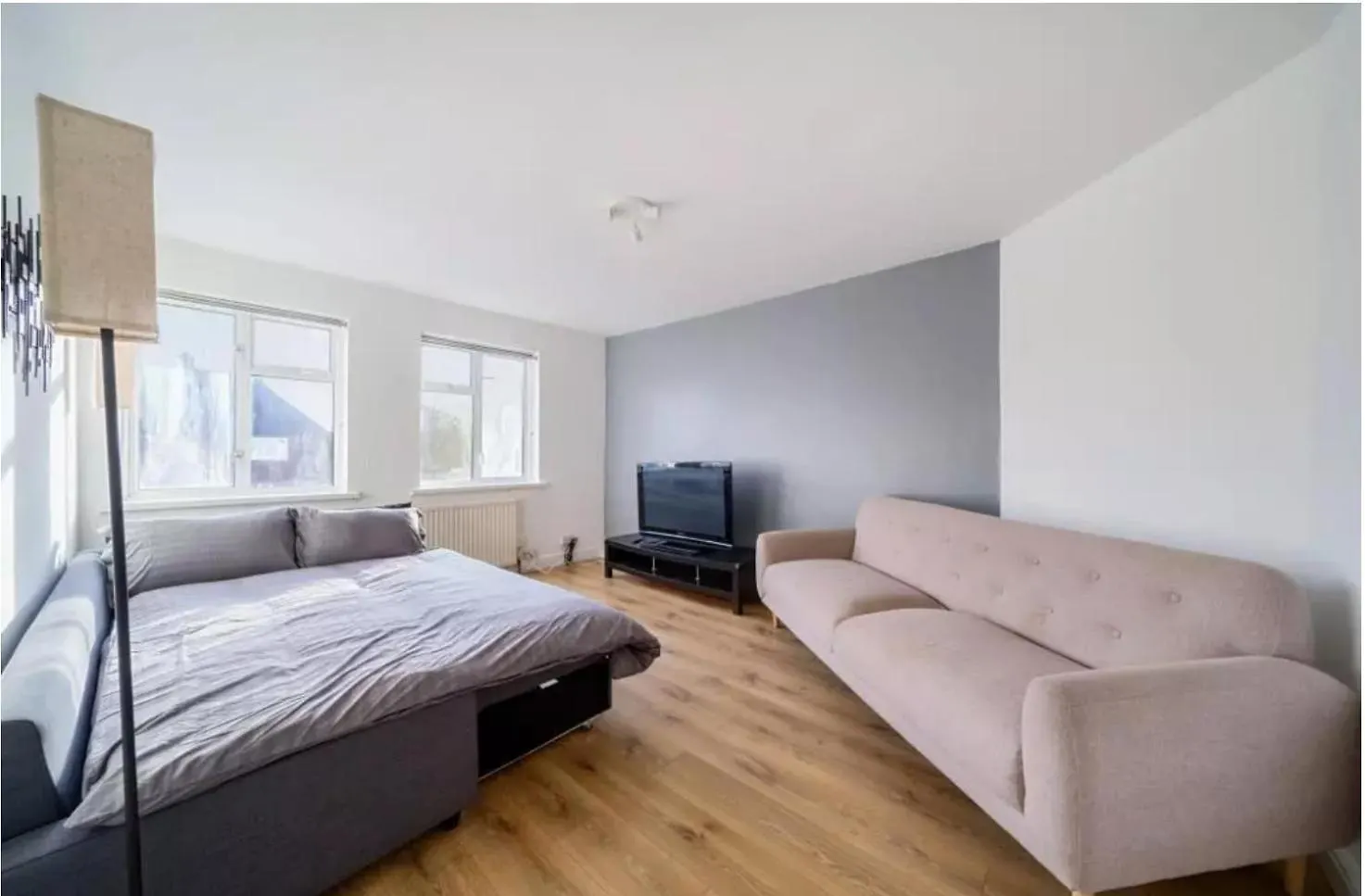 Nursery Lodges Sunbury-on-Thames 0*,  United Kingdom